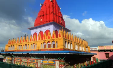 Ayodhya Hanuman Garhi Temple