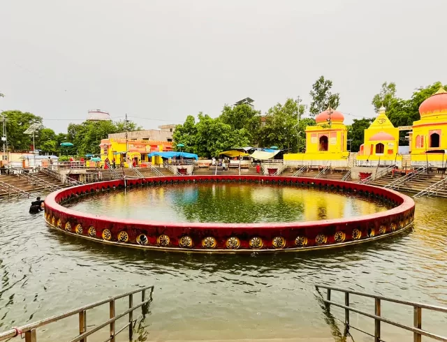 Naimisharanya Places